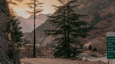 Top Picturesque Places to Visit in Uttarakhand